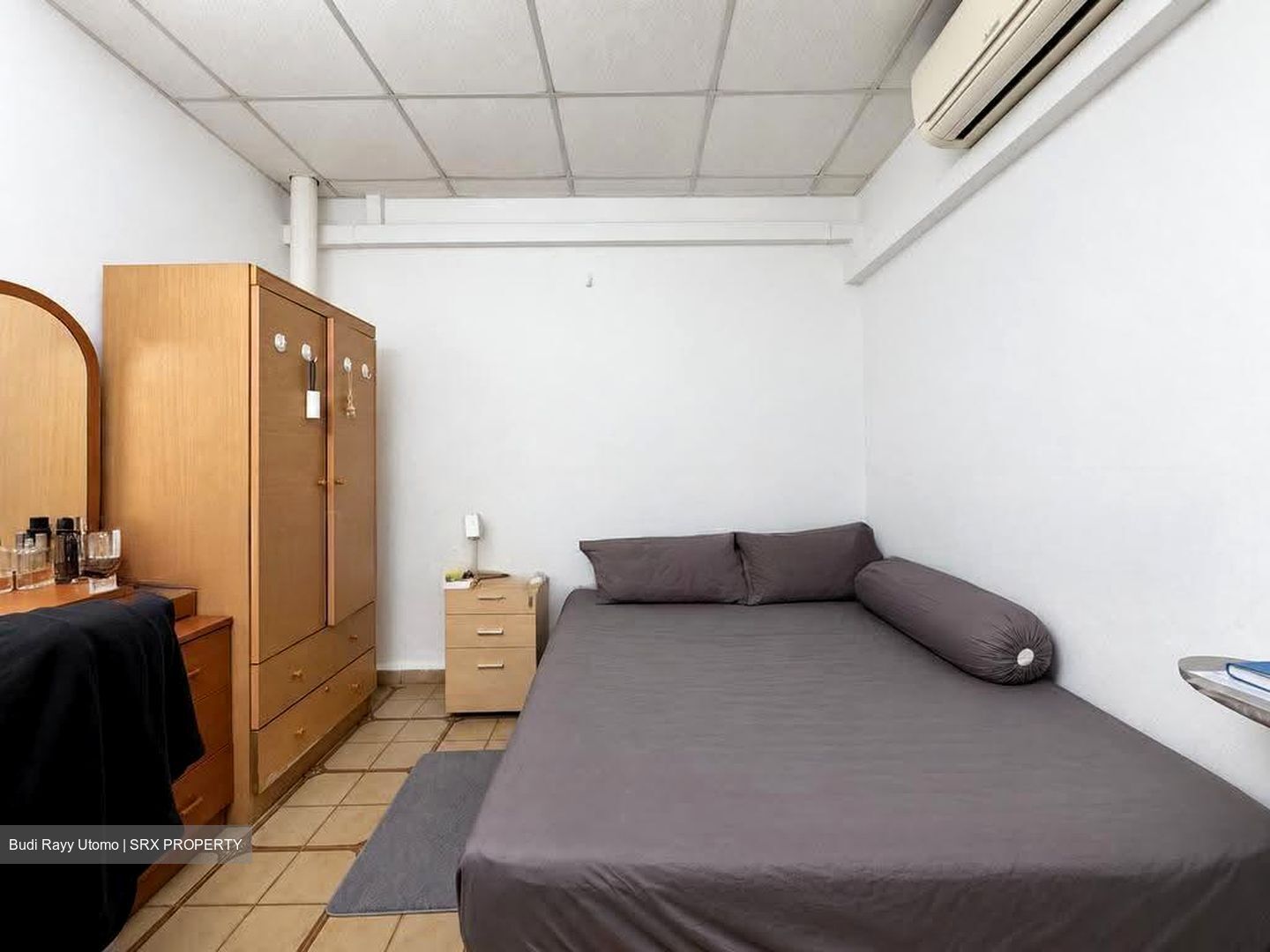 Onan Road (D15), Terrace #630421141